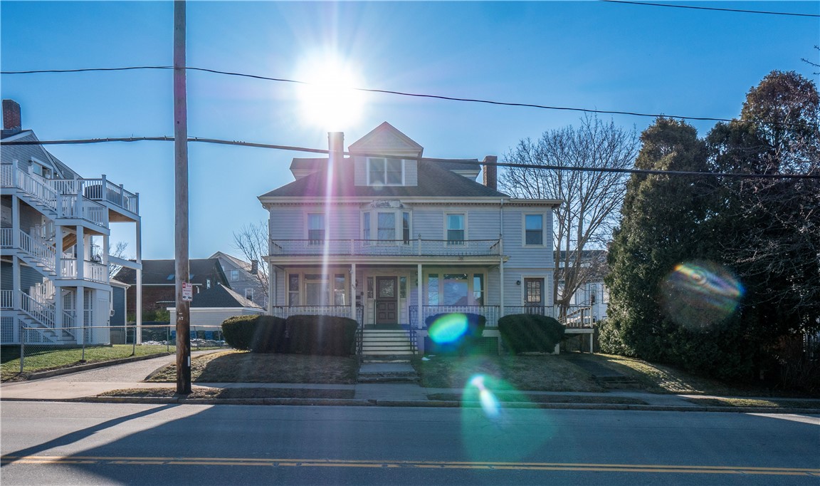 409 Broadway Newport, RI 02840 - Photo 2 of 35