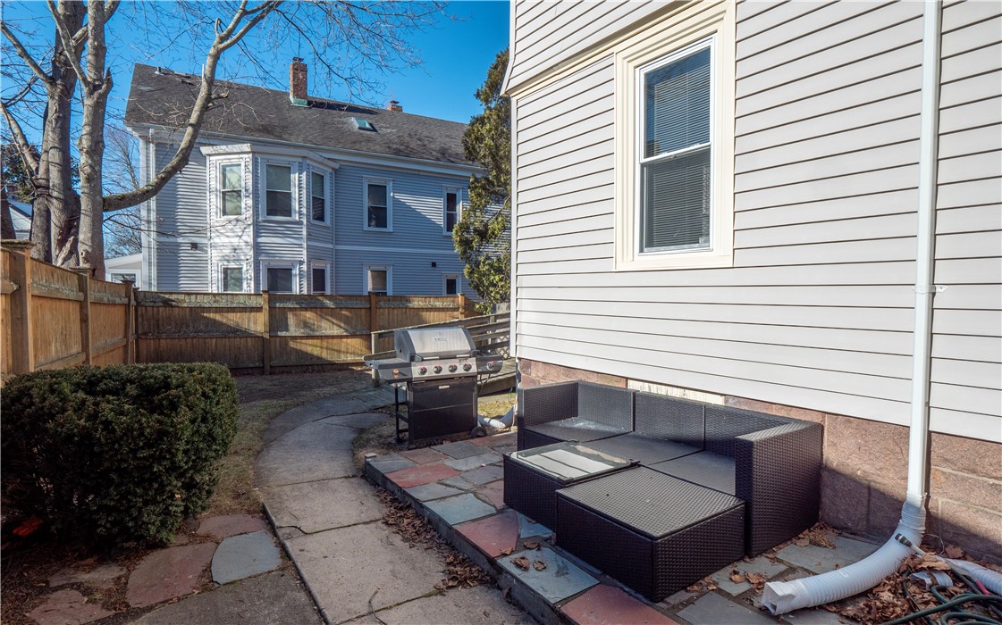 409 Broadway Newport, RI 02840 - Photo 29 of 35