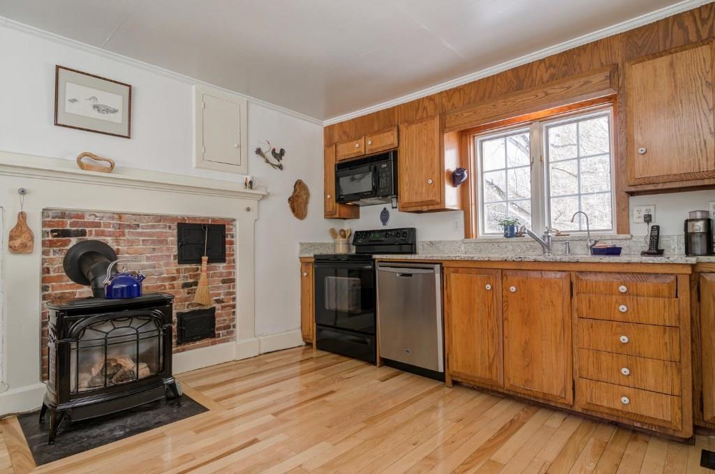 294 Gray Road North Yarmouth, ME 04097 - Photo 7 of 35 Photo