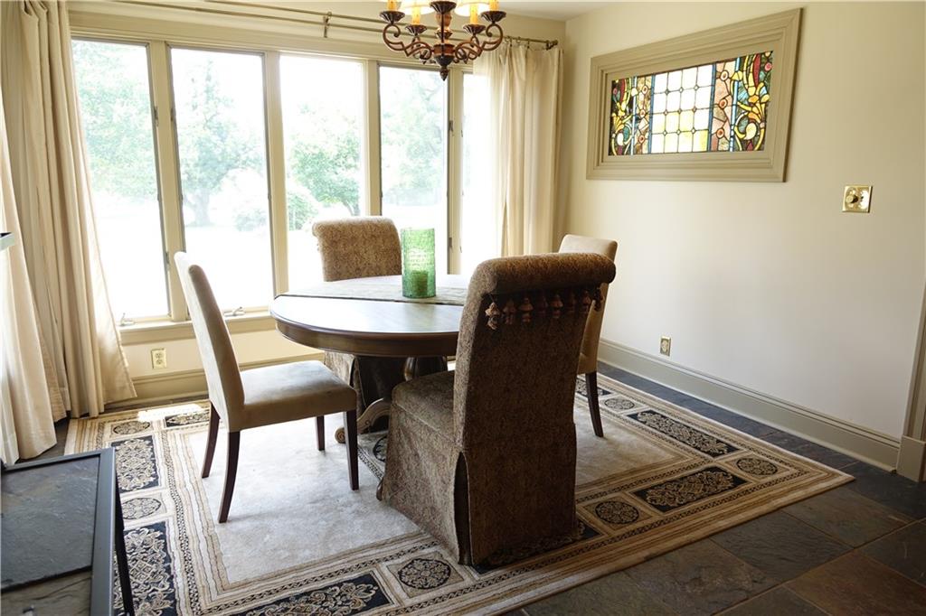 227 Meridian Road Butler, PA 16001 - Photo 9 of 25 Breakfast Nook