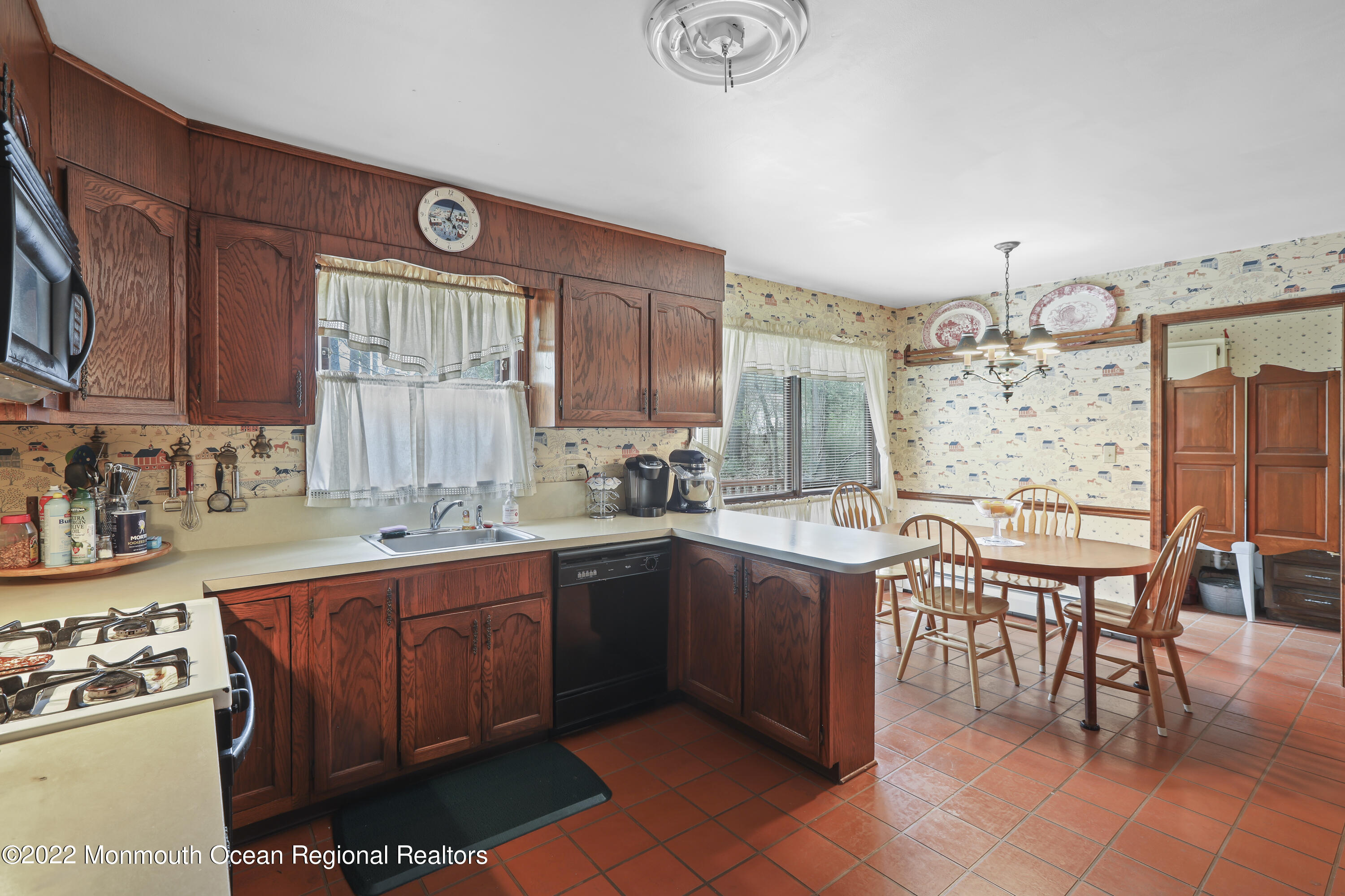 630 Fort Plains Road Howell, NJ 07731 - Photo 14 of 46 6A8A4137
