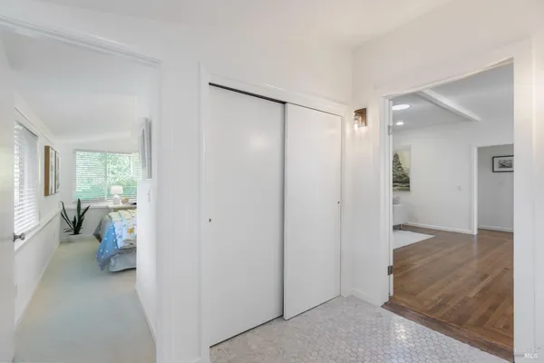 $1,995,000 | 5 Hillside Avenue, Kentfield, CA 94904