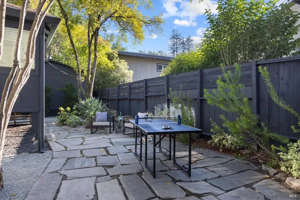 $1,995,000 | 5 Hillside Avenue, Kentfield, CA 94904