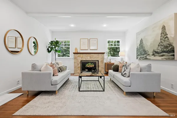 $1,995,000 | 5 Hillside Avenue, Kentfield, CA 94904