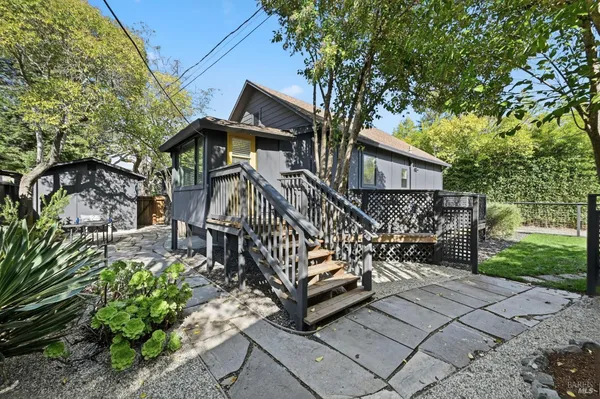$1,995,000 | 5 Hillside Avenue, Kentfield, CA 94904