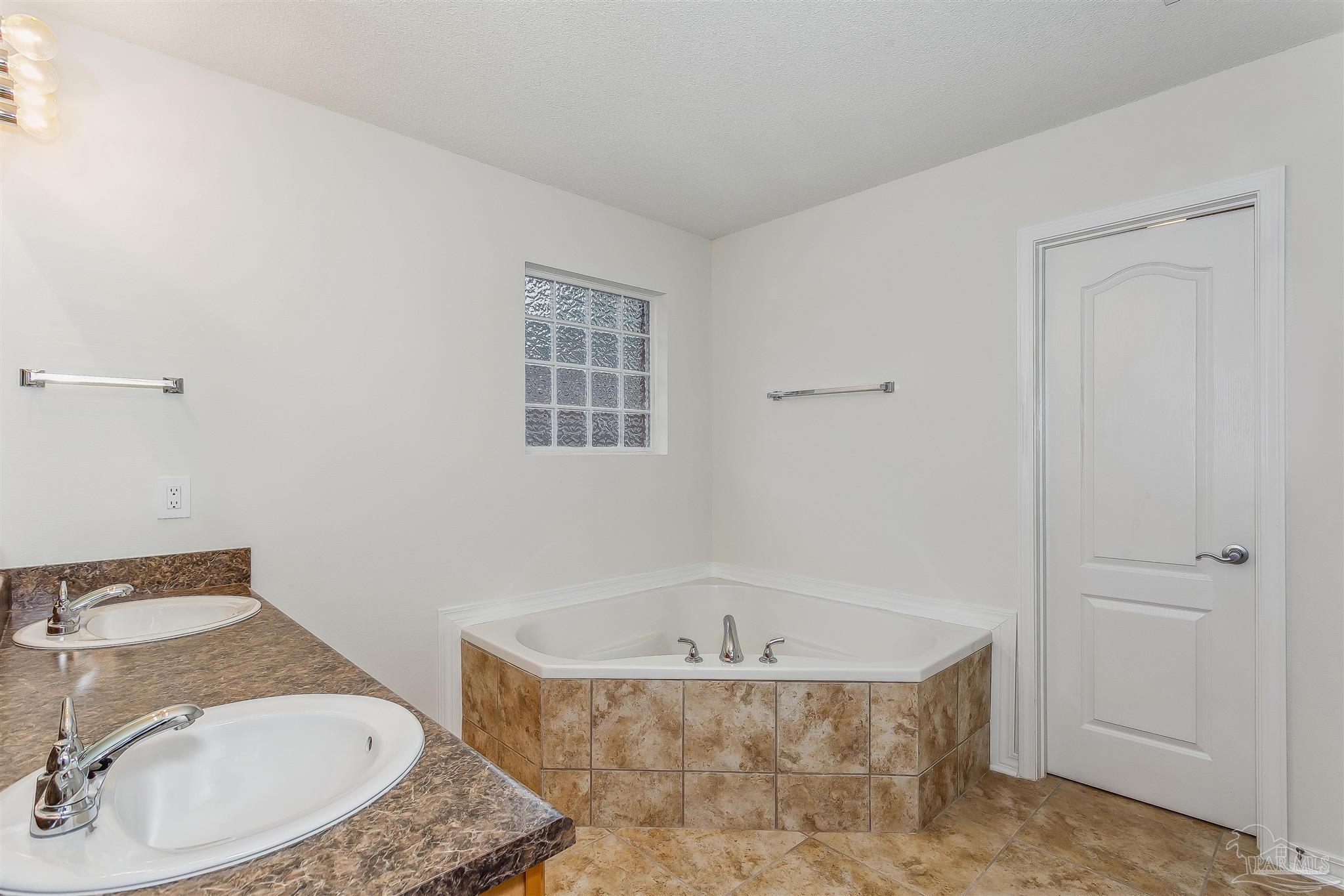 2165 Liberty Loop Road Cantonment, FL 32533 - Photo 15 of 28