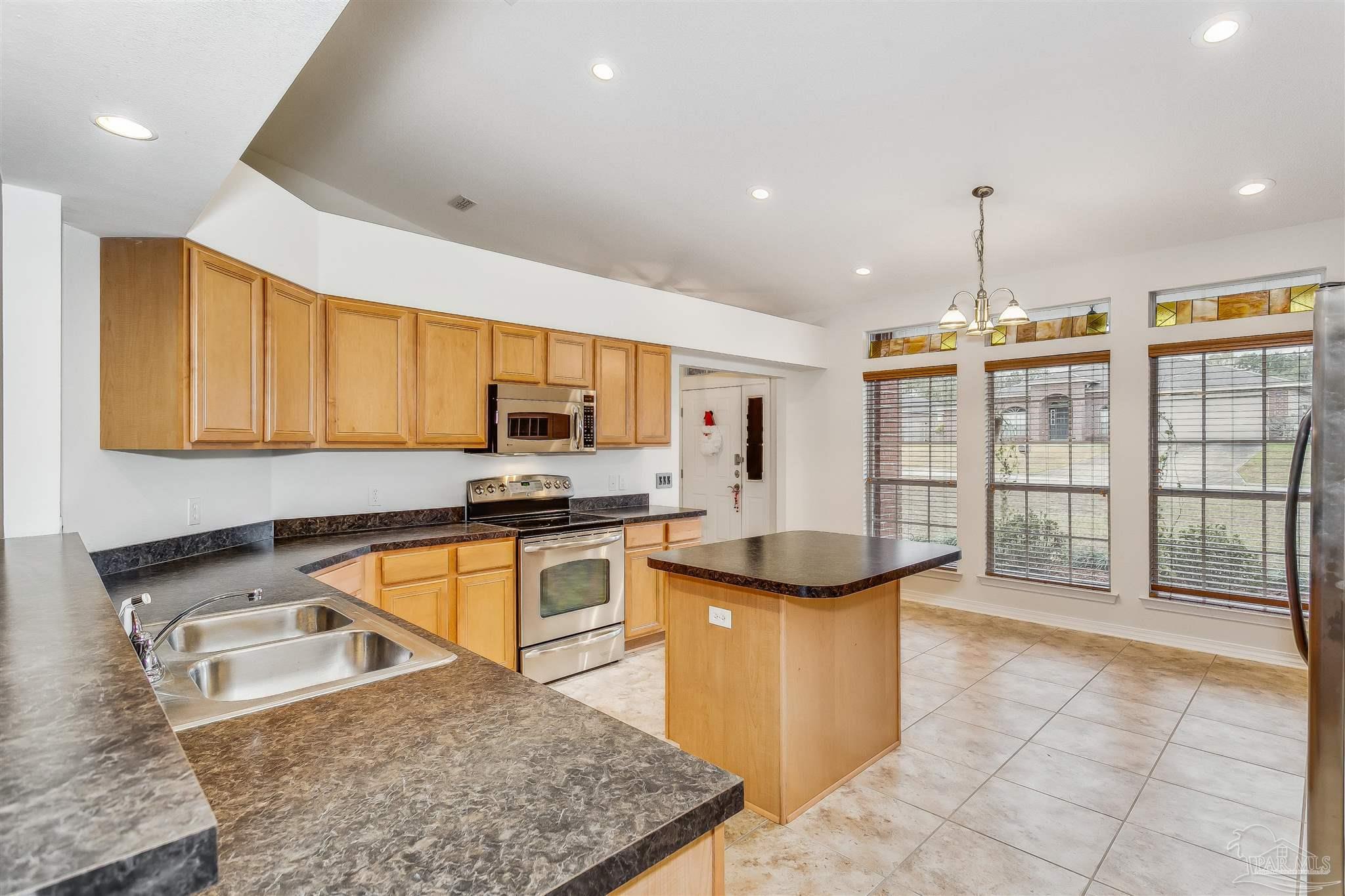 2165 Liberty Loop Road Cantonment, FL 32533 - Photo 9 of 28