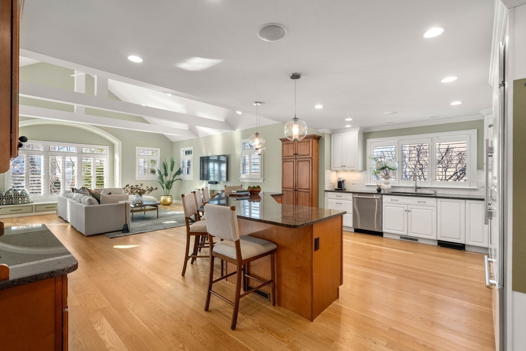 139 Woodbine Circle Needham, MA 02494 - Photo 11 of 33