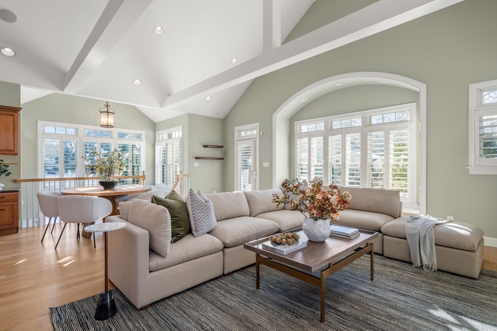 139 Woodbine Circle Needham, MA 02494 - Photo 13 of 33