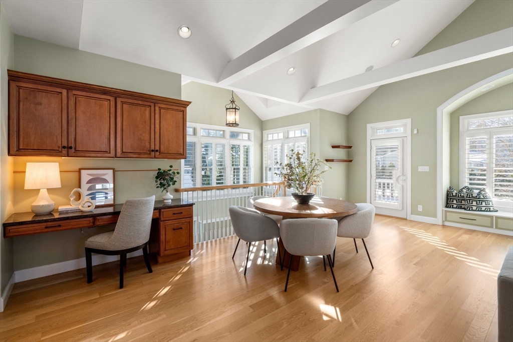 139 Woodbine Circle Needham, MA 02494 - Photo 7 of 33