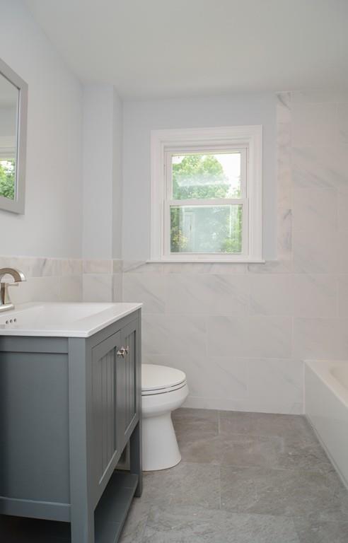 13 Mildred Road Danvers, MA 01923 - Photo 8 of 28 Gallery Image 8
