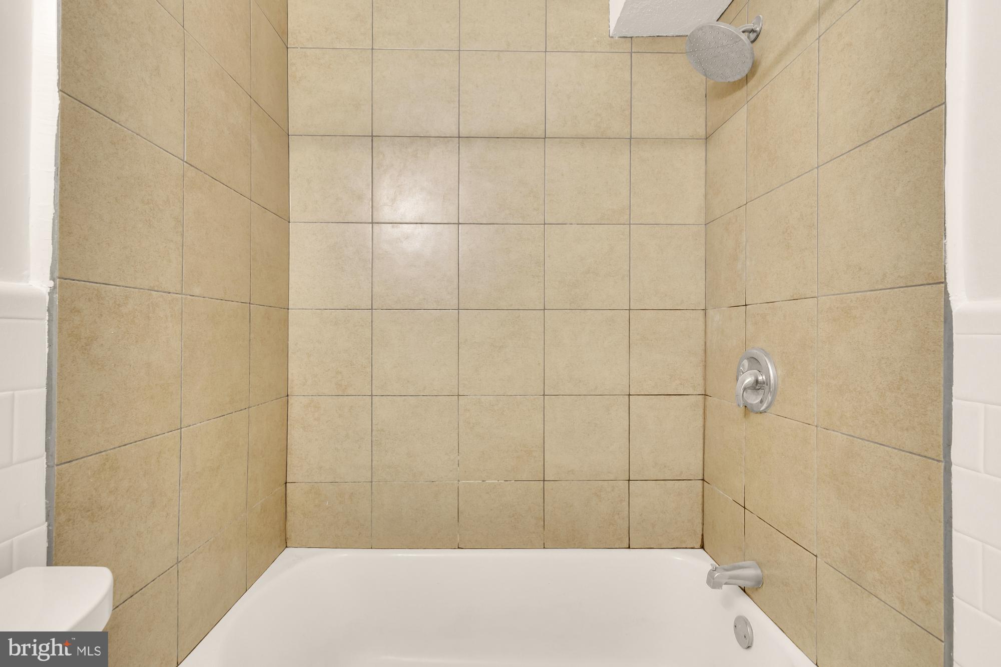 1105 16th Street Northeast Washington, DC 20002 - Photo 11 of 33