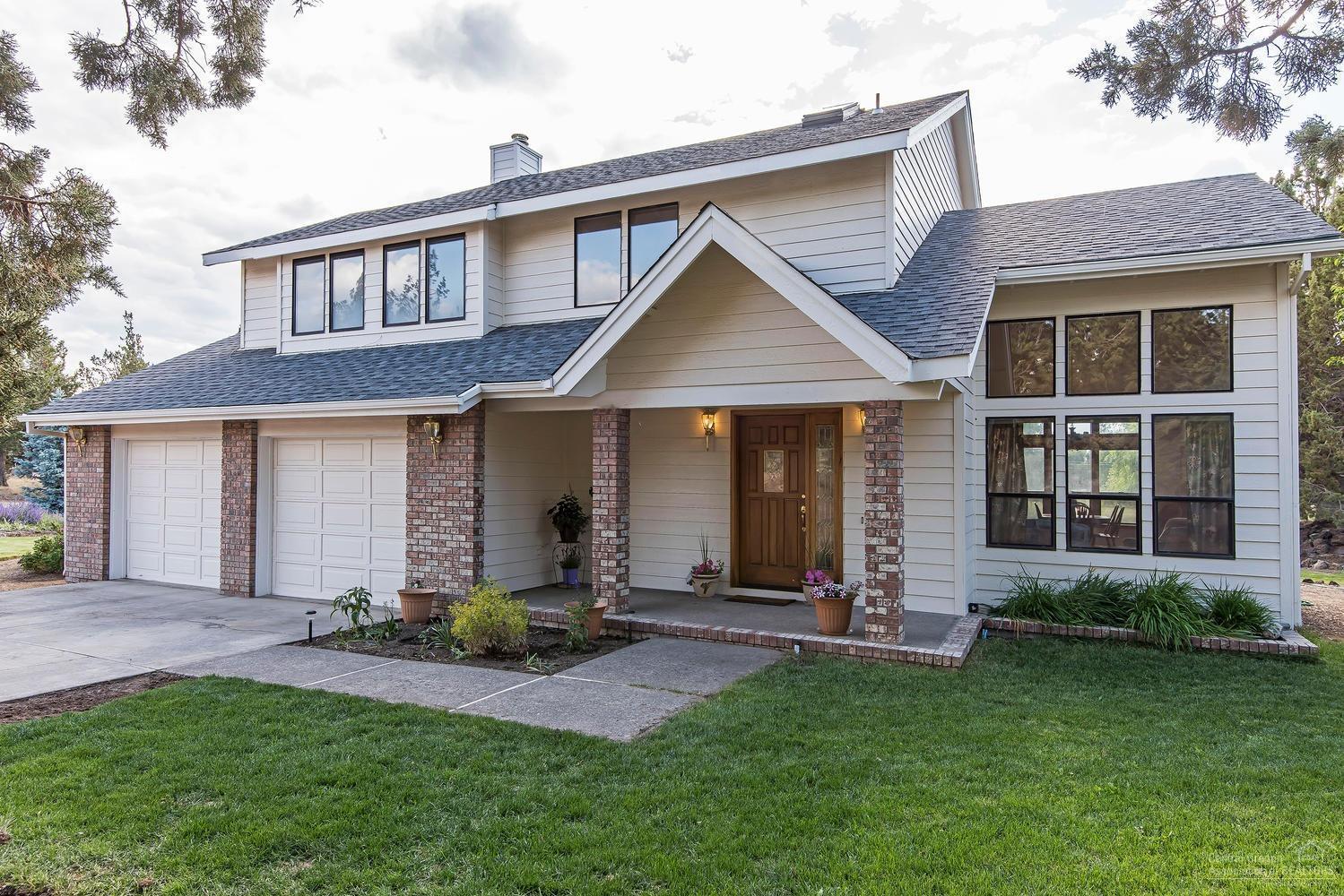63311 Abbey Rd Bend Bend, OR 97701 - Photo 1 of 25 Gallery Image 1