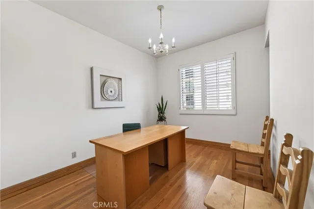 $975,000 | 4464 Moorpark Way, Unit 104, Toluca Lake, CA 91602