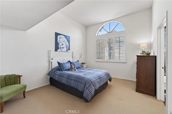 $975,000 | 4464 Moorpark Way, Unit 104, Toluca Lake, CA 91602