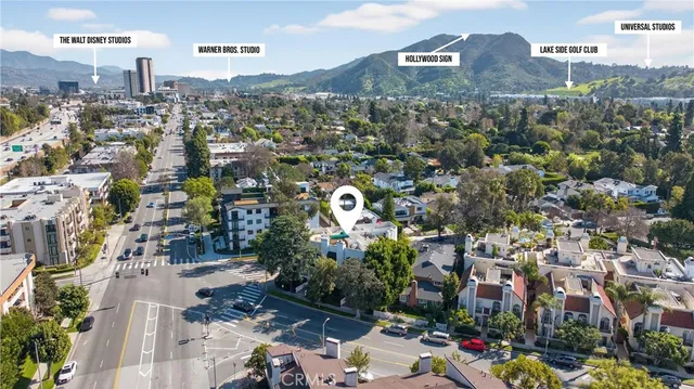 $975,000 | 4464 Moorpark Way, Unit 104, Toluca Lake, CA 91602