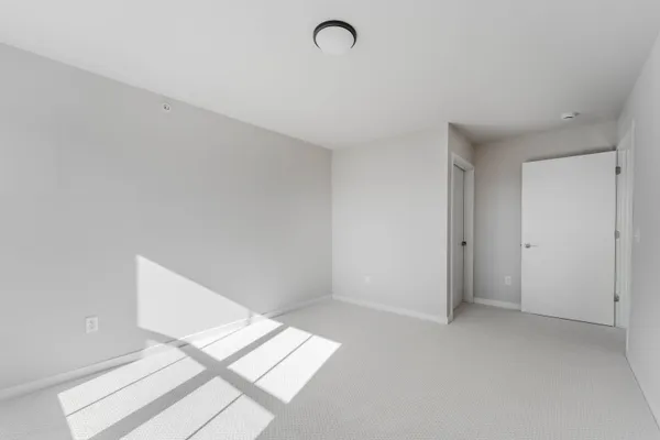 $324,900 | 1068 West 20th Avenue, Oshkosh, WI 54902