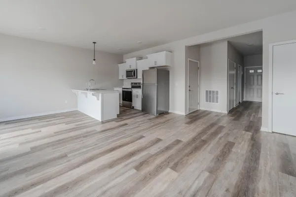$324,900 | 1068 West 20th Avenue, Oshkosh, WI 54902