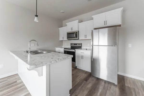 $324,900 | 1068 West 20th Avenue, Oshkosh, WI 54902