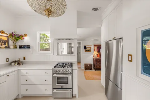 $1,250,000 | 1504 Bluebonnet Lane, Austin, TX 78704