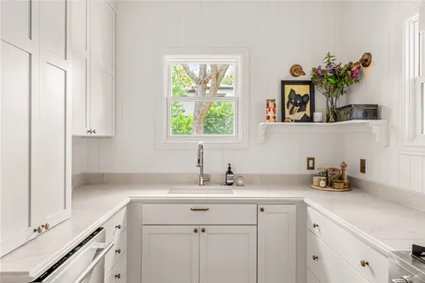 $1,250,000 | 1504 Bluebonnet Lane, Austin, TX 78704
