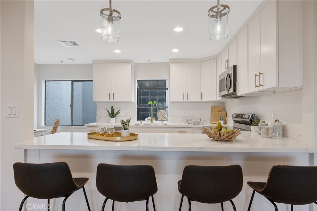 4600 Vía Dolce, Unit 206 Marina del Rey, CA 90292 - Photo 13 of 51