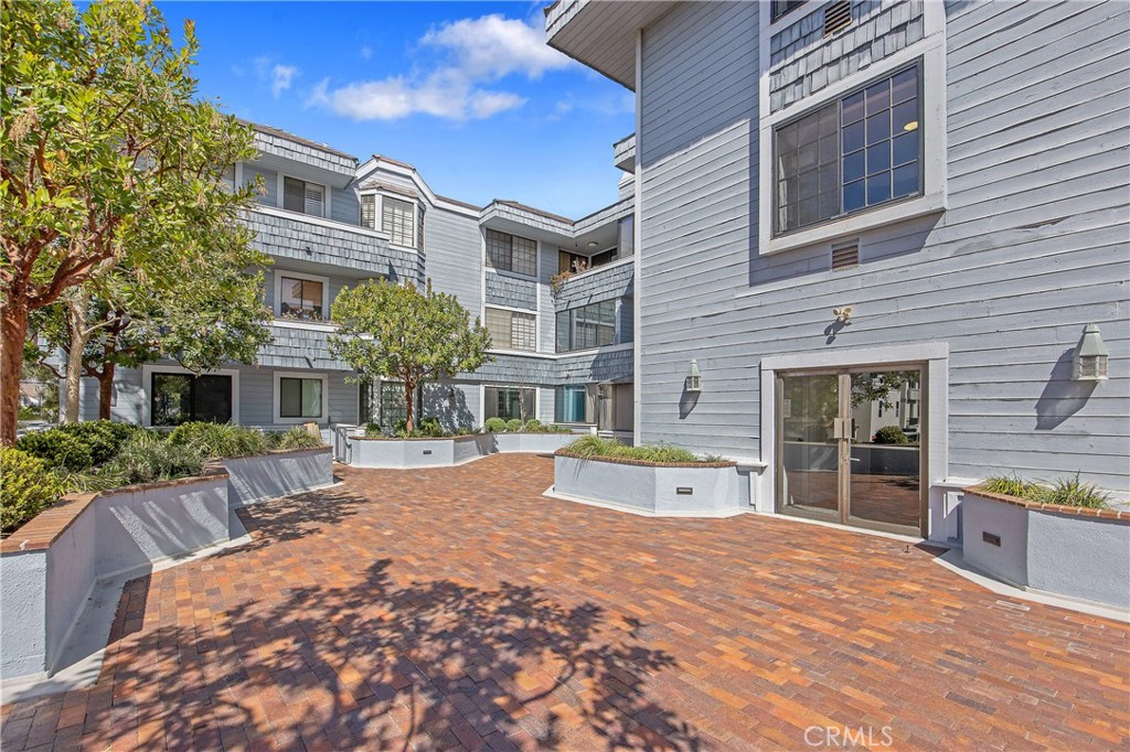 4600 Vía Dolce, Unit 206 Marina del Rey, CA 90292 - Photo 38 of 51