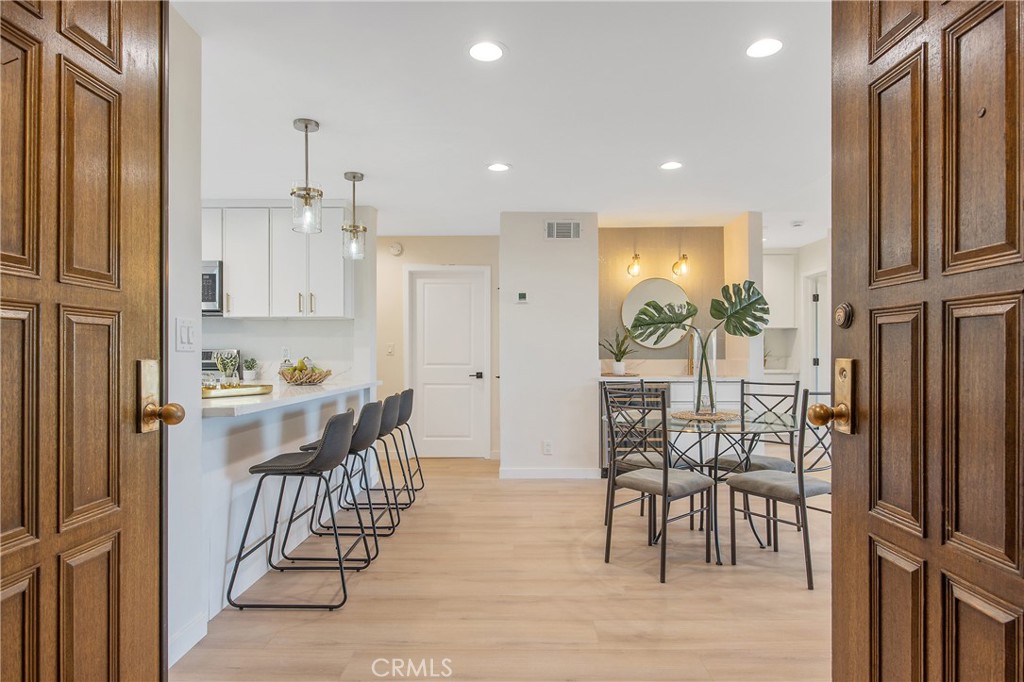 4600 Vía Dolce, Unit 206 Marina del Rey, CA 90292 - Photo 4 of 51