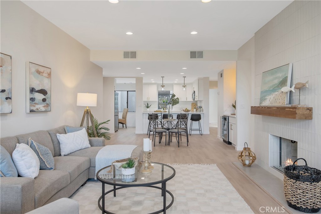 4600 Vía Dolce, Unit 206 Marina del Rey, CA 90292 - Photo 8 of 51