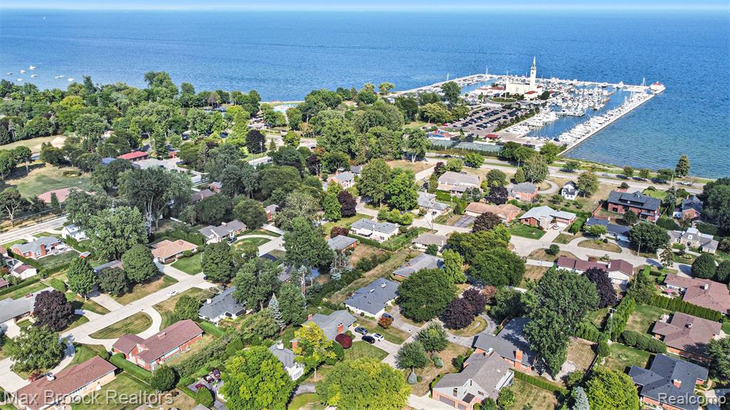 21 Willison Road Grosse Pointe Shores, MI 48236 - Photo 4 of 35