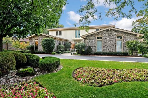 2126 Valley Road Northbrook, IL 60062 - Photo 1 of 1