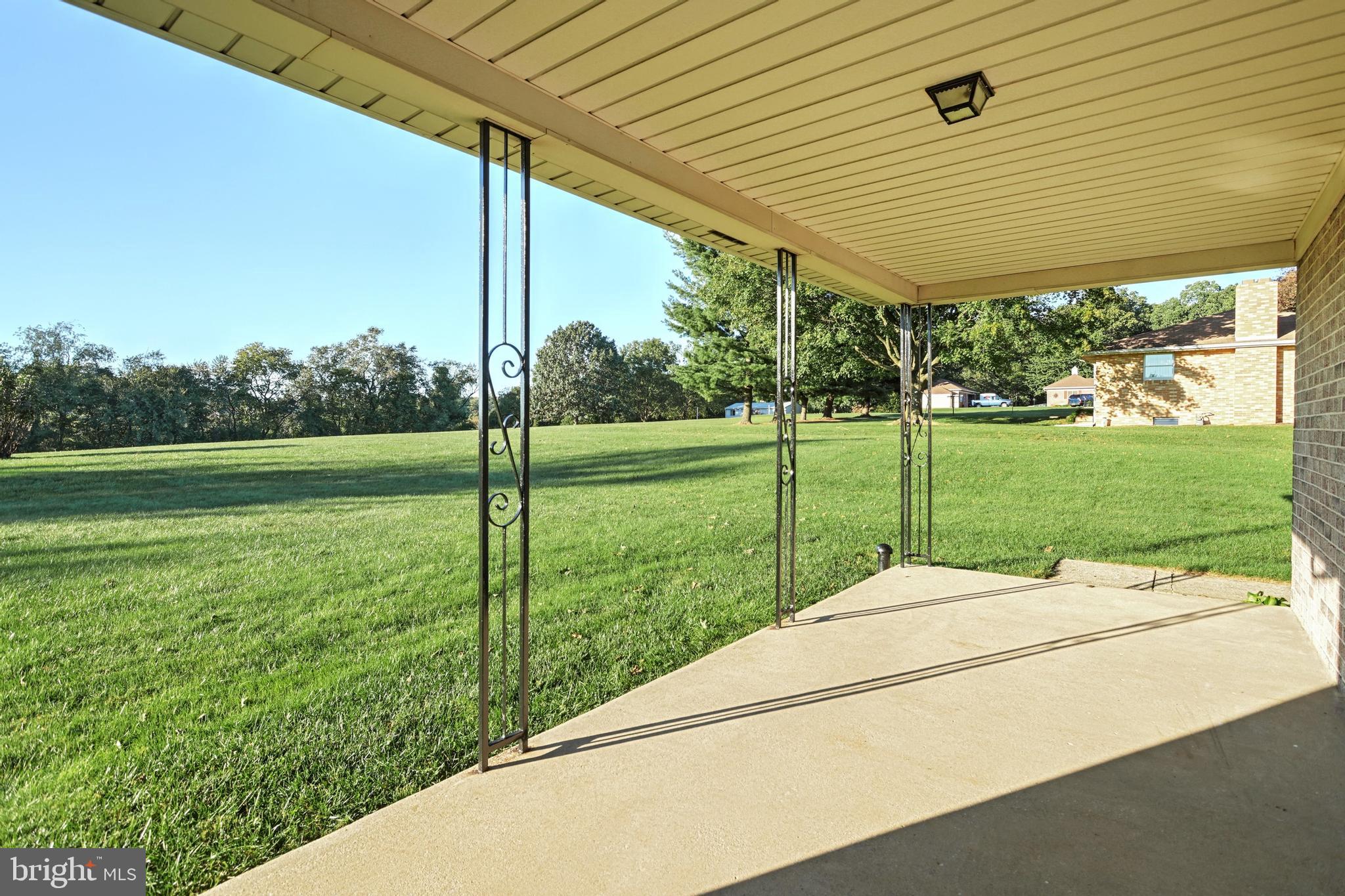 105 Manor Road Red Lion, PA 17356 - Photo 8 of 44 Gallery Image 8