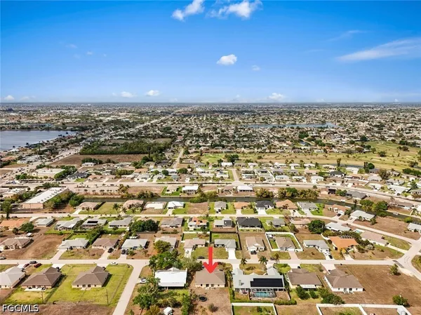 $450,000 | 146-148 Southeast 12th Street, Cape Coral, FL 33990