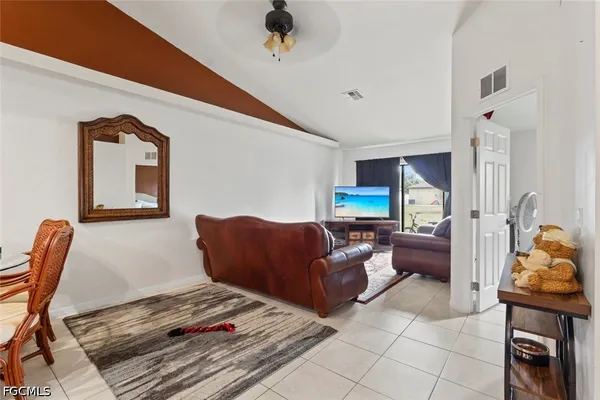 $450,000 | 146-148 Southeast 12th Street, Cape Coral, FL 33990