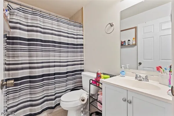 $450,000 | 146-148 Southeast 12th Street, Cape Coral, FL 33990