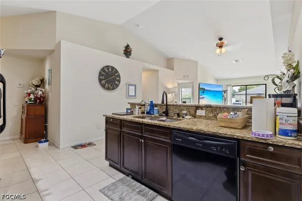 $450,000 | 146-148 Southeast 12th Street, Cape Coral, FL 33990