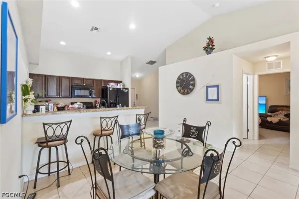 $450,000 | 146-148 Southeast 12th Street, Cape Coral, FL 33990