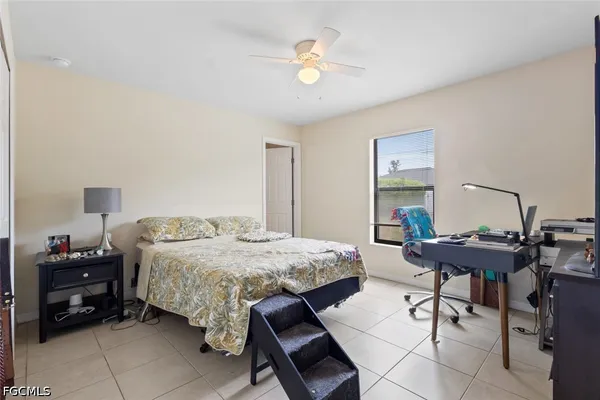 $450,000 | 146-148 Southeast 12th Street, Cape Coral, FL 33990