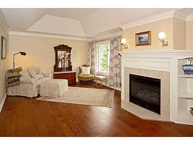 7845 Fall Creek Road Indianapolis, IN 46256 - Photo 8 of 24 Gallery Image 8