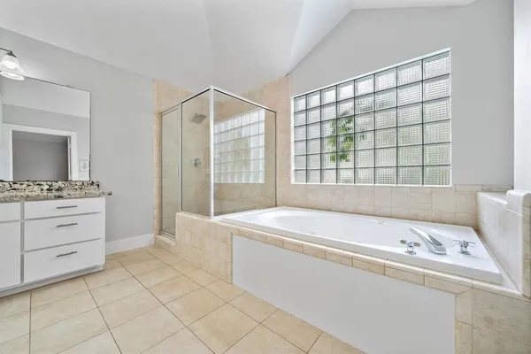 $329,000 | 8676 Meadowcroft Drive, Houston, TX 77063