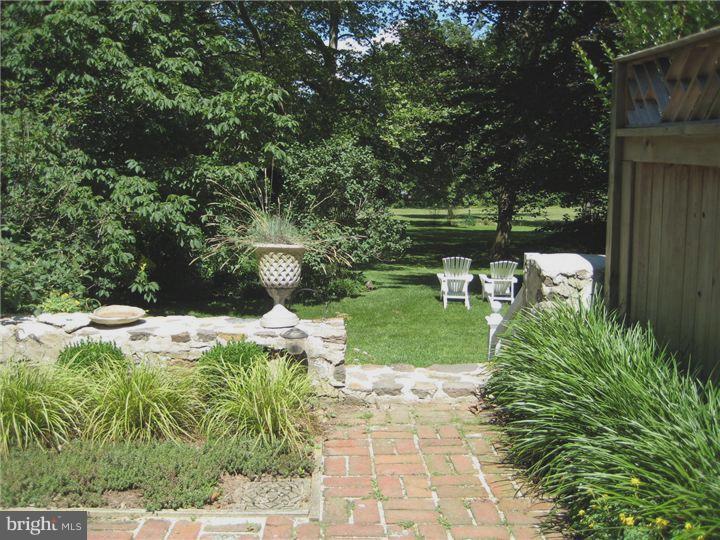 607 South Valley Forge Road Wayne, PA 19087 - Photo 4 of 25 Exterior Back