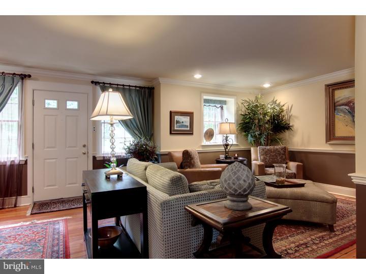 607 South Valley Forge Road Wayne, PA 19087 - Photo 6 of 25 Living Room