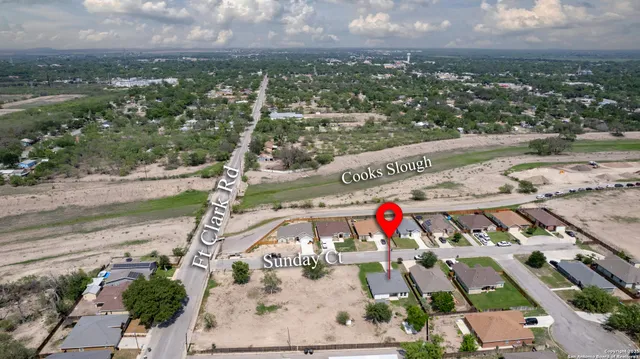 $319,900 | 44 Sunday Court, Uvalde, TX 78801