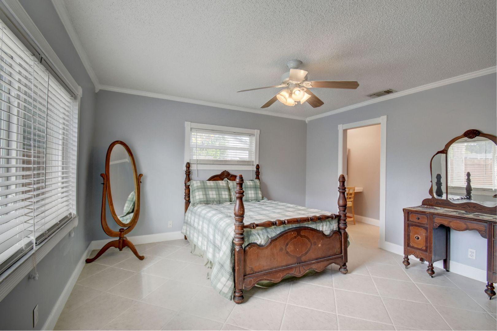 9236 Southampton Place Boca Raton, FL 33434 - Photo 15 of 28 Master Bedroom