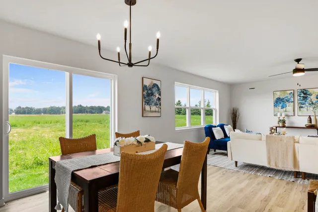 $479,900 | N6285 Blarney Stone Drive, Albany, WI 53502