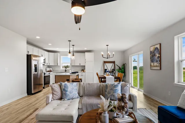 $479,900 | N6285 Blarney Stone Drive, Albany, WI 53502