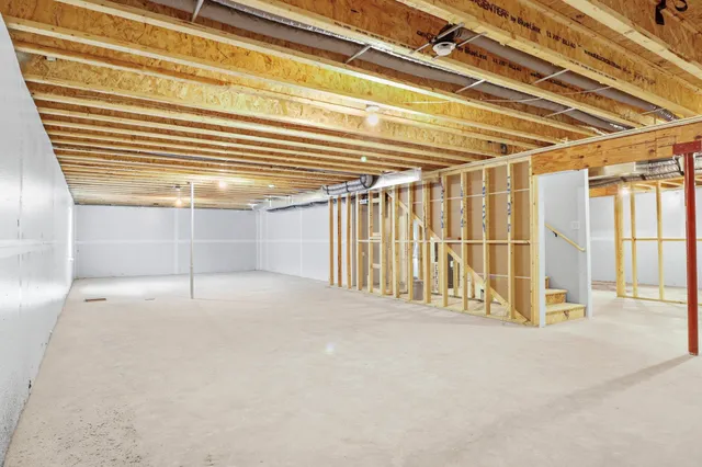 $479,900 | N6285 Blarney Stone Drive, Albany, WI 53502