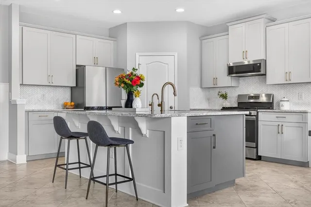 $459,000 | 11427 Emerald Shore Drive, Riverview, FL 33579