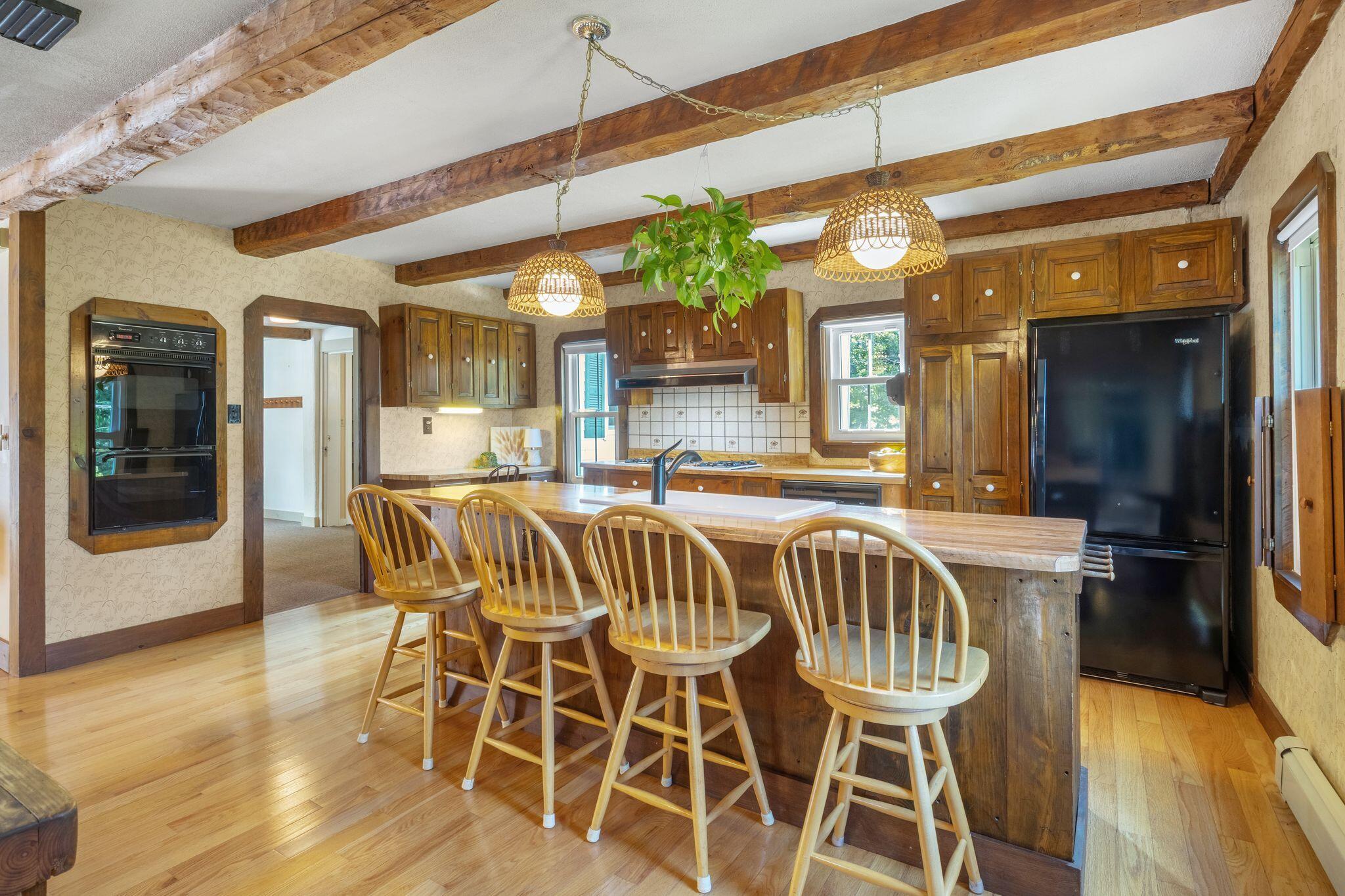 414 Goodwin Road Eliot, ME 03903 - Photo 4 of 52 414_Goodwin_Rd_076