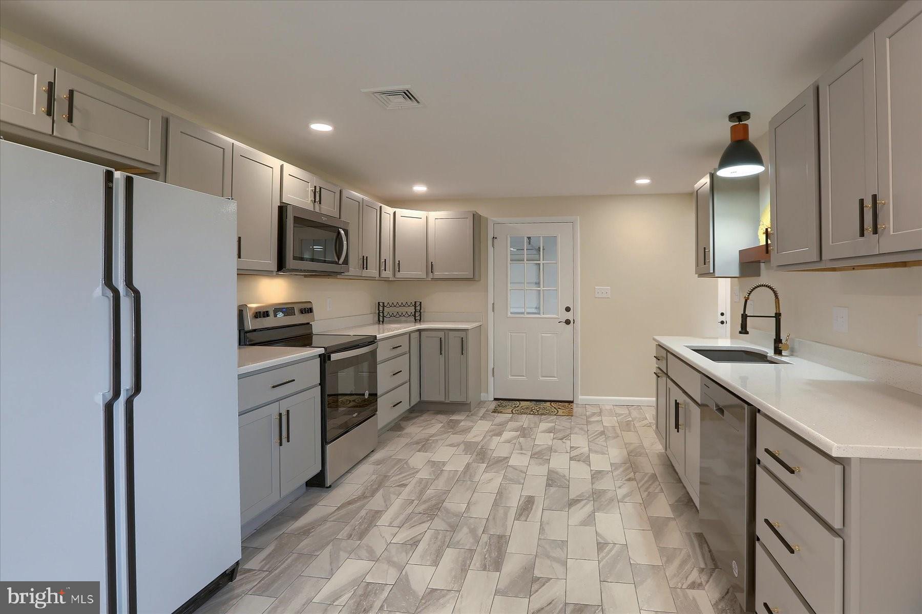 673 Piketown Road Harrisburg, PA 17112 - Photo 15 of 43 Gallery Image 15
